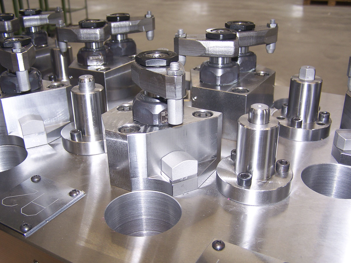 Wir stellen uns vor - RAKO GmbH - Spannmittel und Präzisionsteile aus Gelenau im Erzgebirge